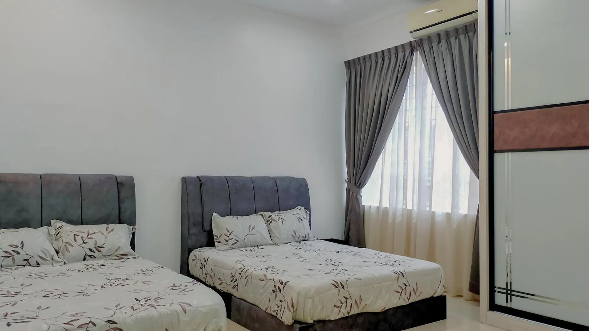 Вилла New Stylish 16Pax 4Br House Semabok 5Mins To Town Малакка Малайзия